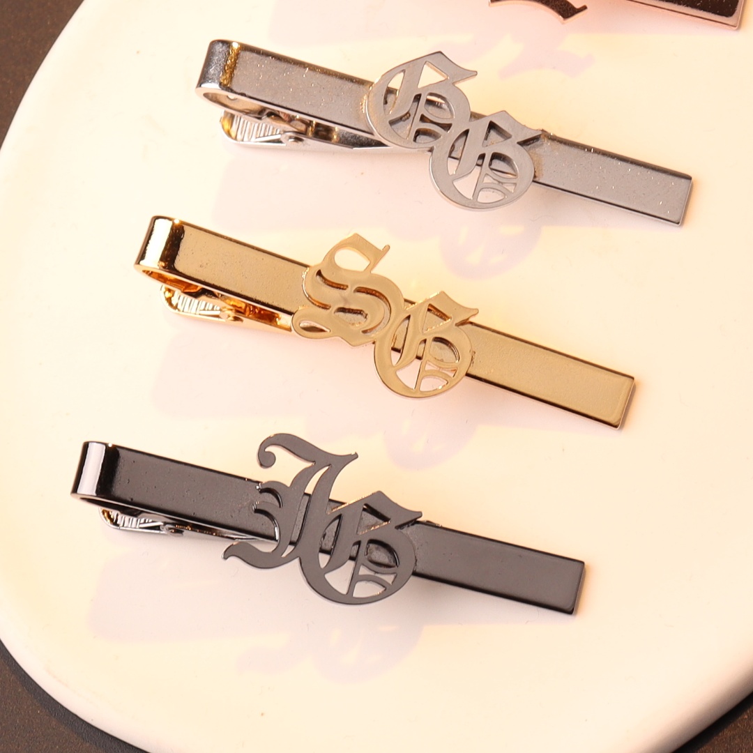 Tie Bar Clip - カスタム名イニシャルネクタイクリップ男性用結婚式ネクタイネクタイクラスプ紳士ネクタイバーパーソナライズネクタイピンメンズアクセサリー
