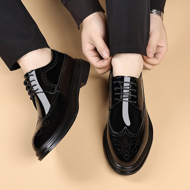 メンズ パテントレザー ブローグ ドレスシューズ レースアッ - Patent Leather Oxford のレビューと価格