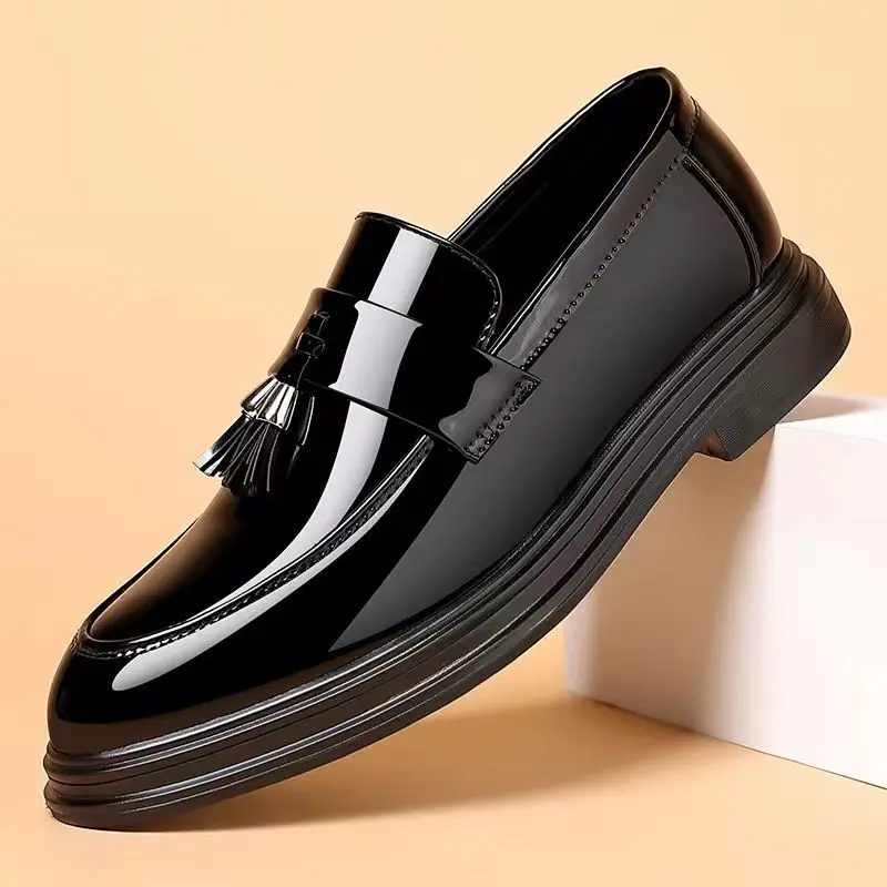 男性用の光沢のあるパテントレザーの靴,カジュアルな黒の社交靴 - Men Formal Wear Pinterest のレビューと価格