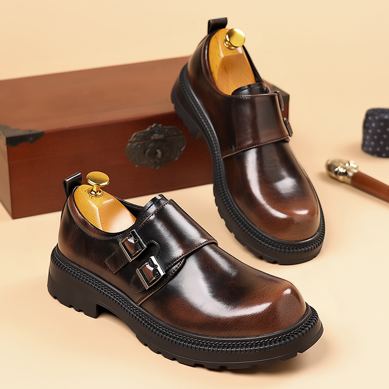 レトロブラウンメンズレザーカジュアルシューズ厚底耐摩耗性ビジ - Men Formal Wear Brown のレビューと価格