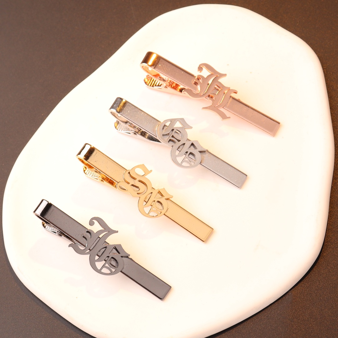カスタム名イニシャルネクタイクリップ男性用結婚式ネクタイネク - Tie Bar Clip のレビューと価格