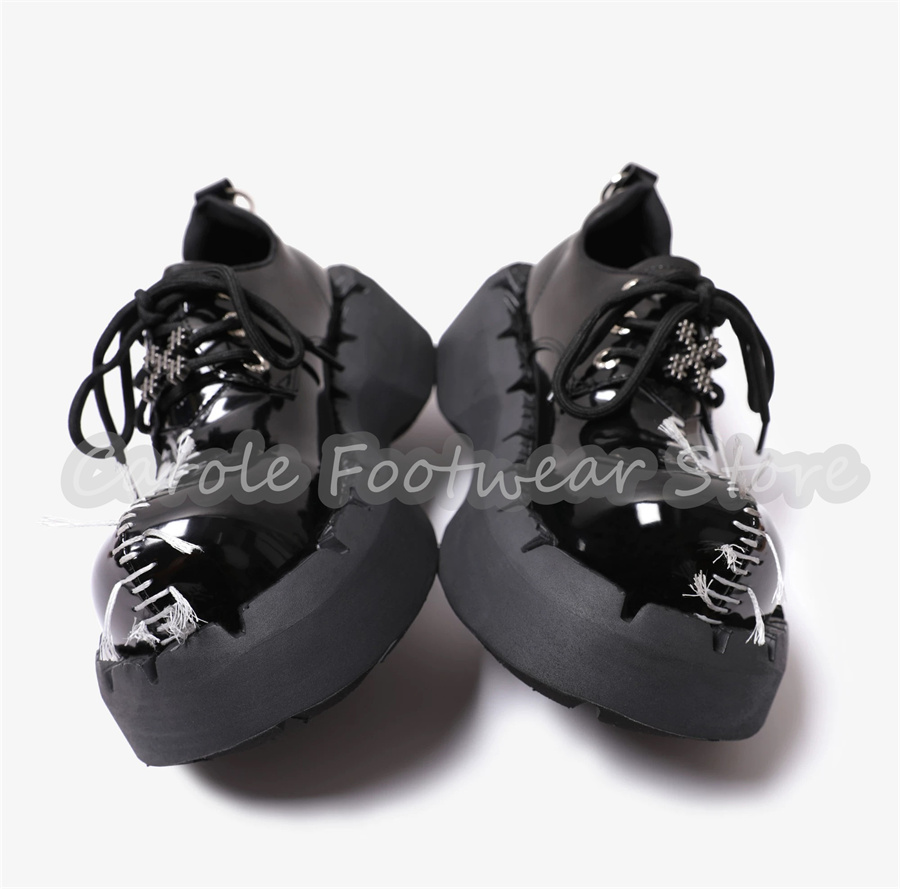 男性用チャンキーボトム身長アップシューズ ゴシックステッチプ - Patent Leather Oxford のレビューと価格