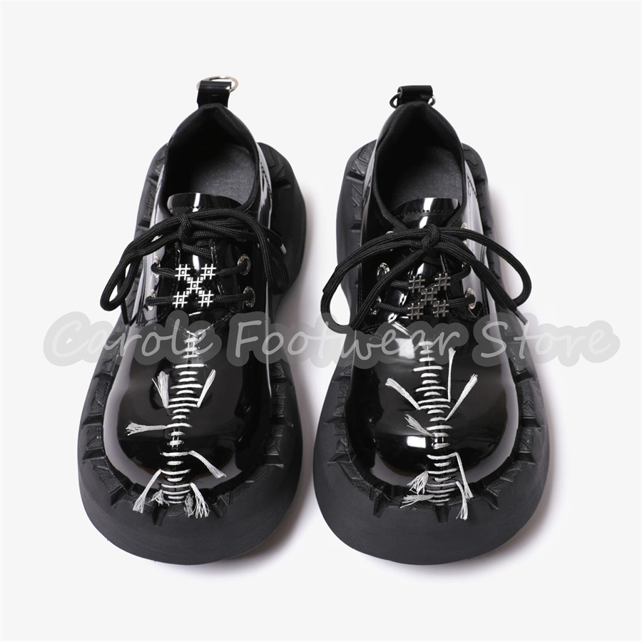 男性用チャンキーボトム身長アップシューズ ゴシックステッチプ - Patent Leather Oxford のレビューと価格